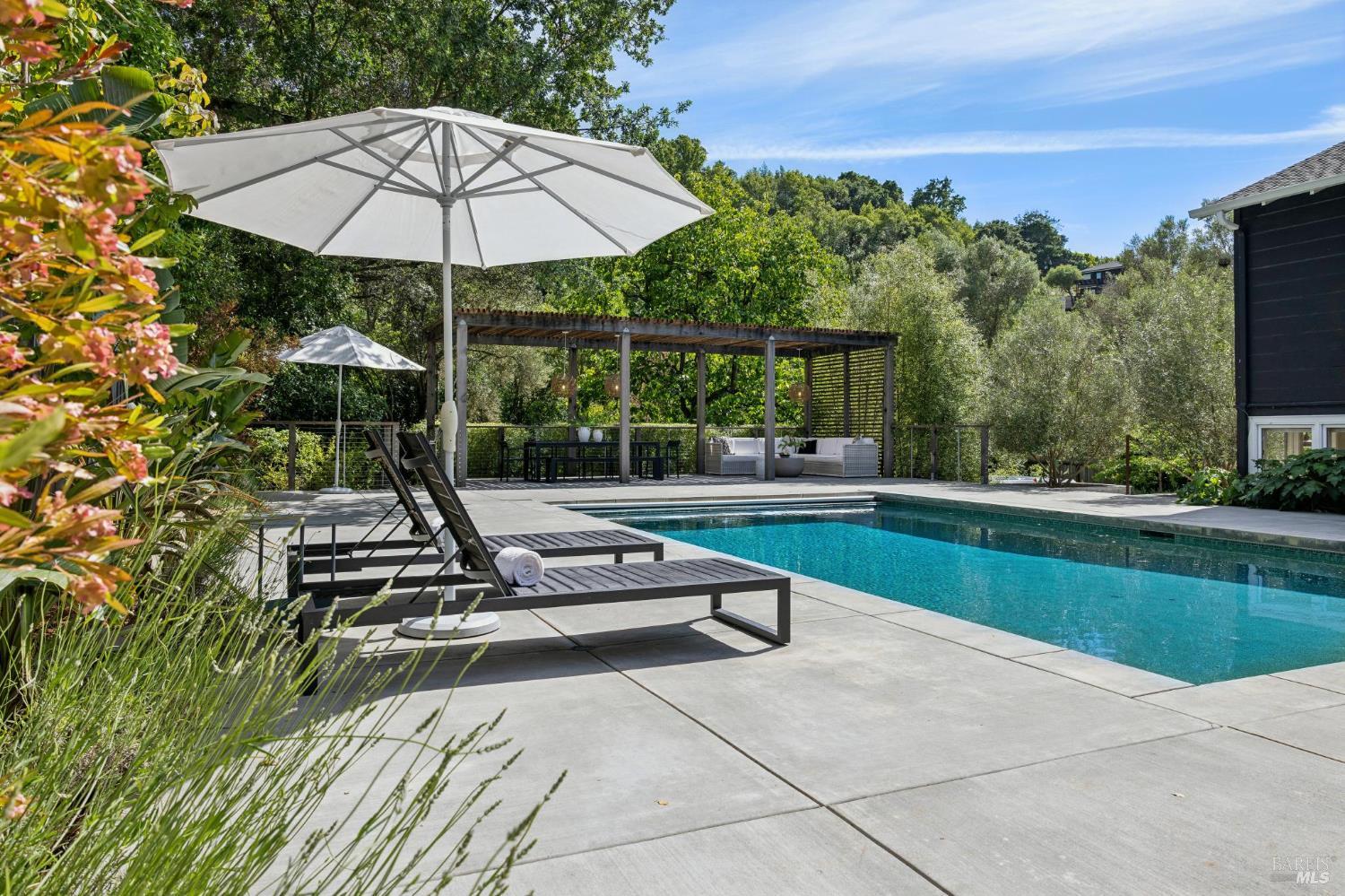160 Deer Hollow Road