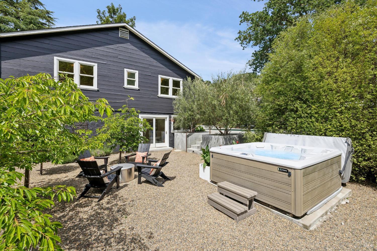 160 Deer Hollow Road