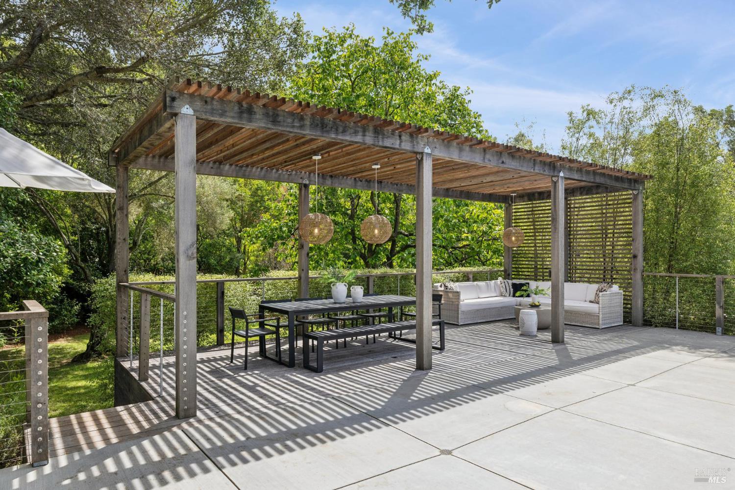 160 Deer Hollow Road