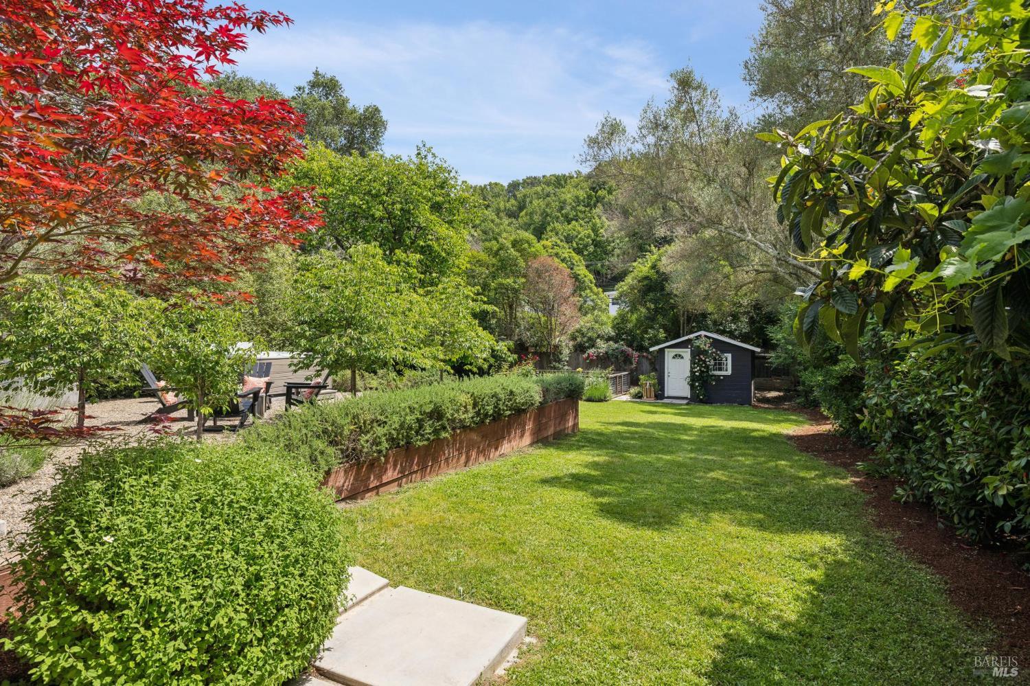 160 Deer Hollow Road