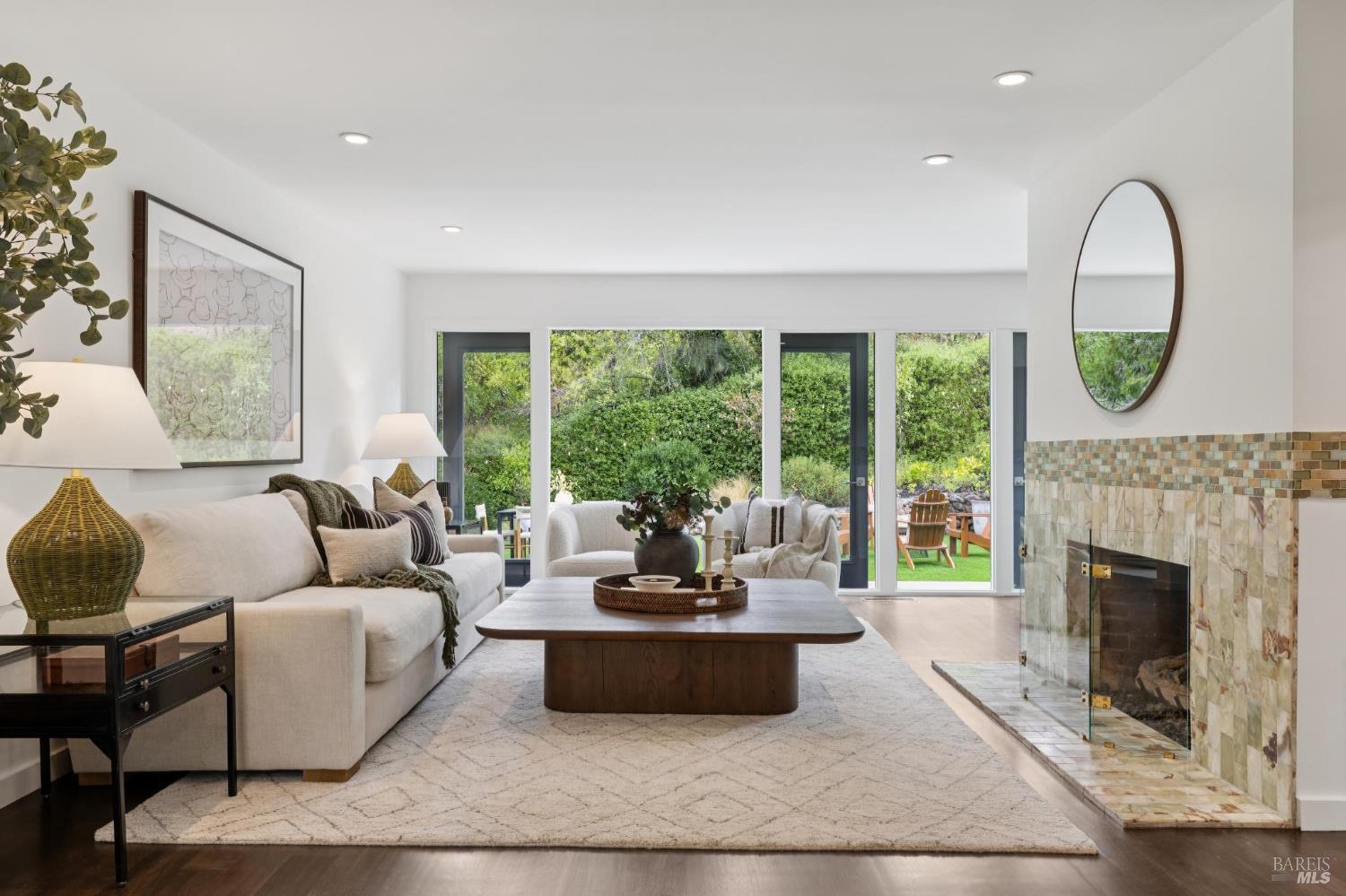 5 Angela Avenue