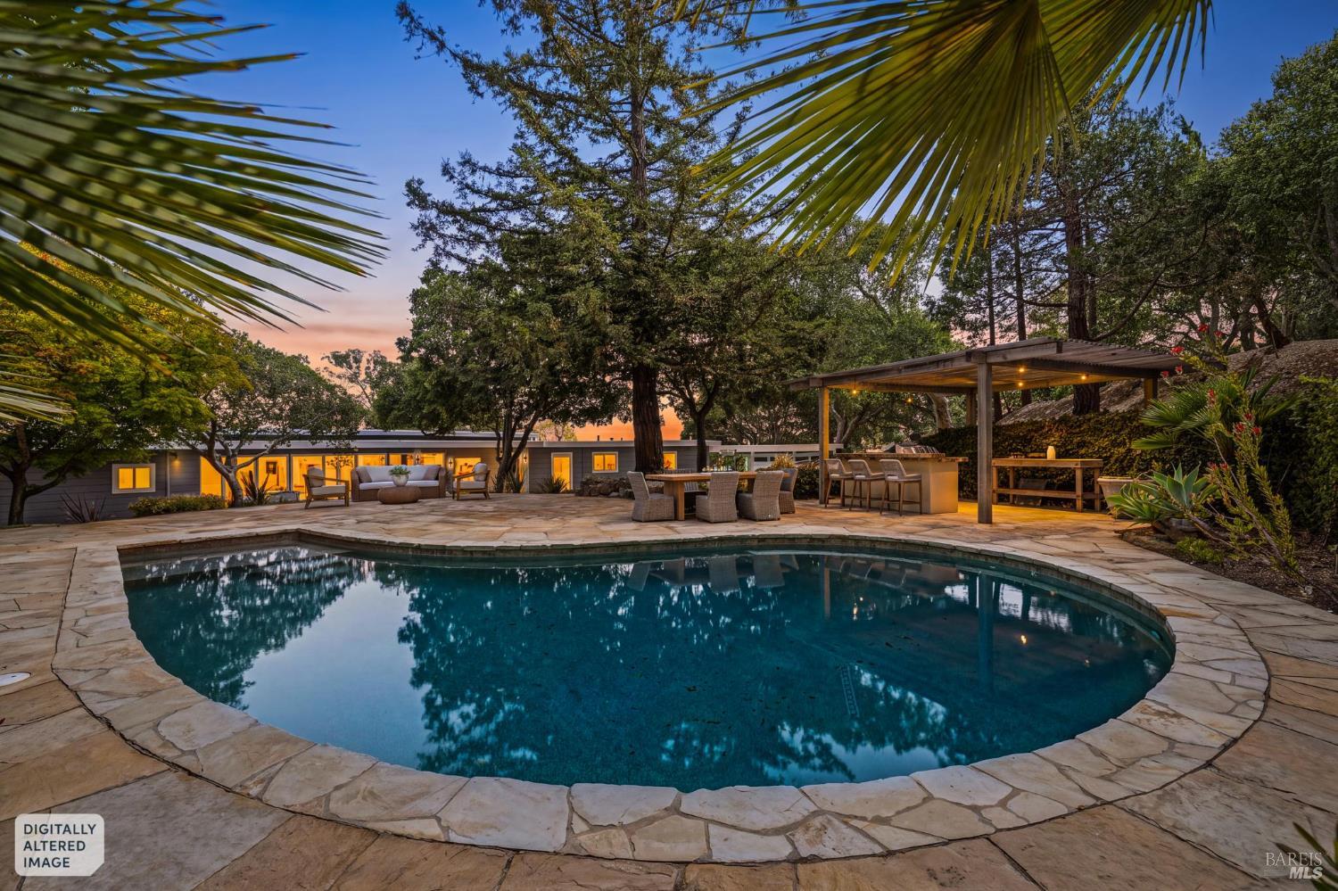 150 W Oak Knoll Drive