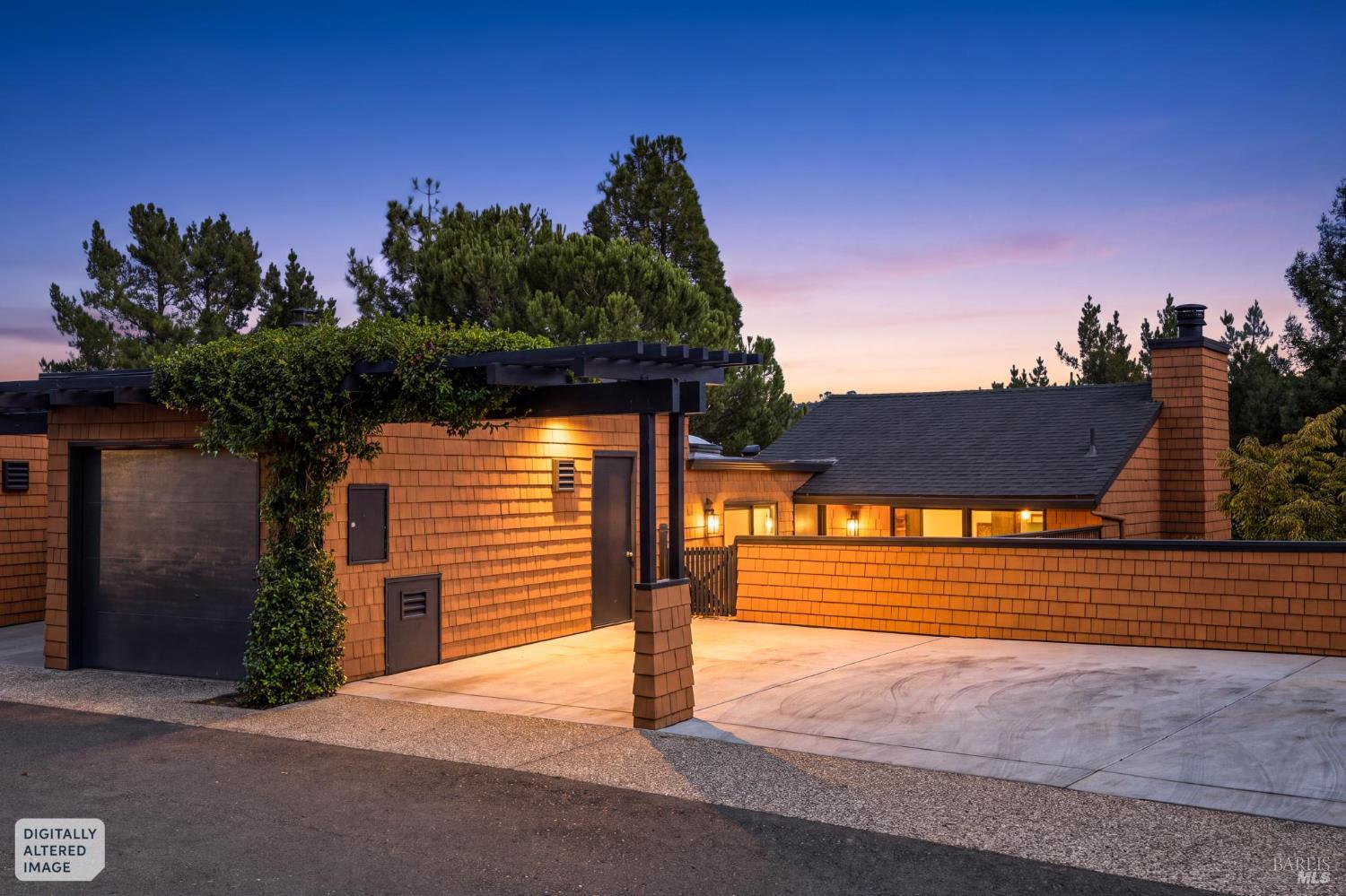 5 Escalle Lane