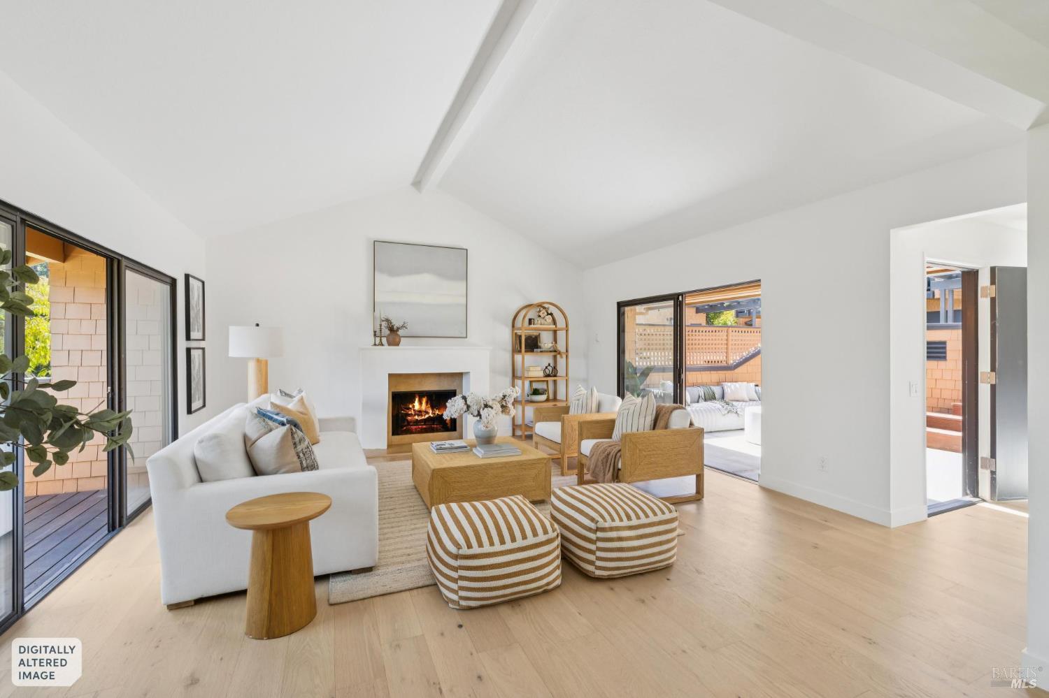 5 Escalle Lane