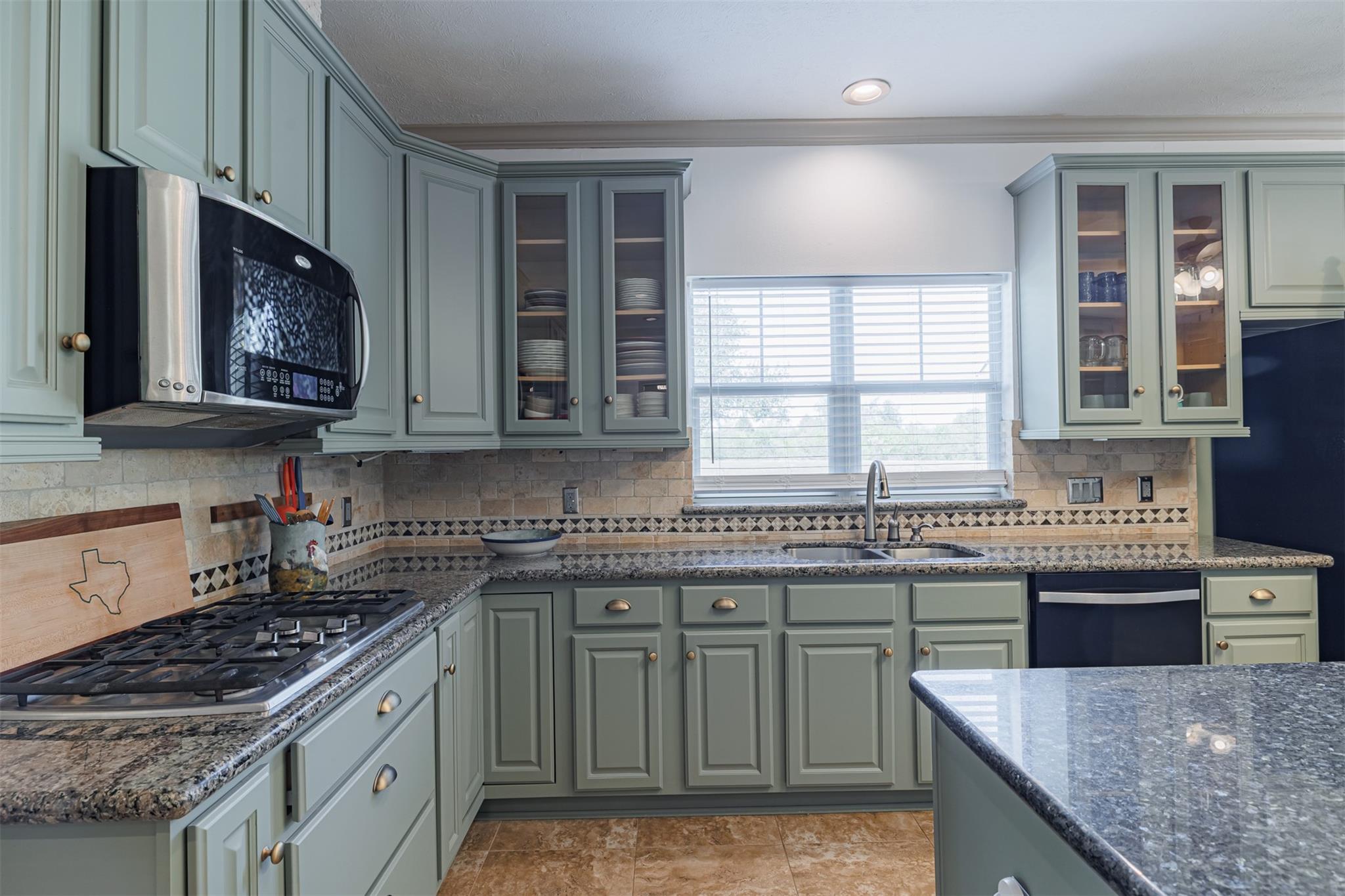 1520 Lakefield Drive, Sealy