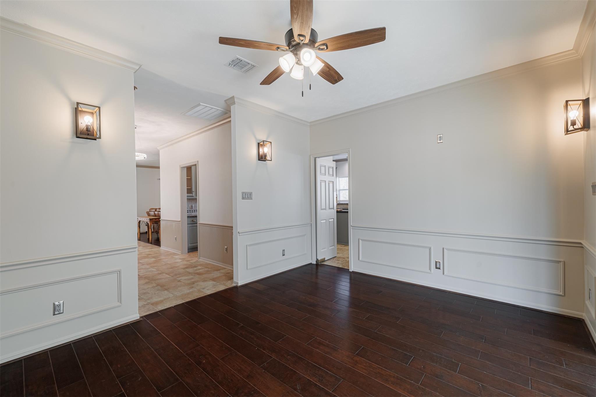 1520 Lakefield Drive, Sealy