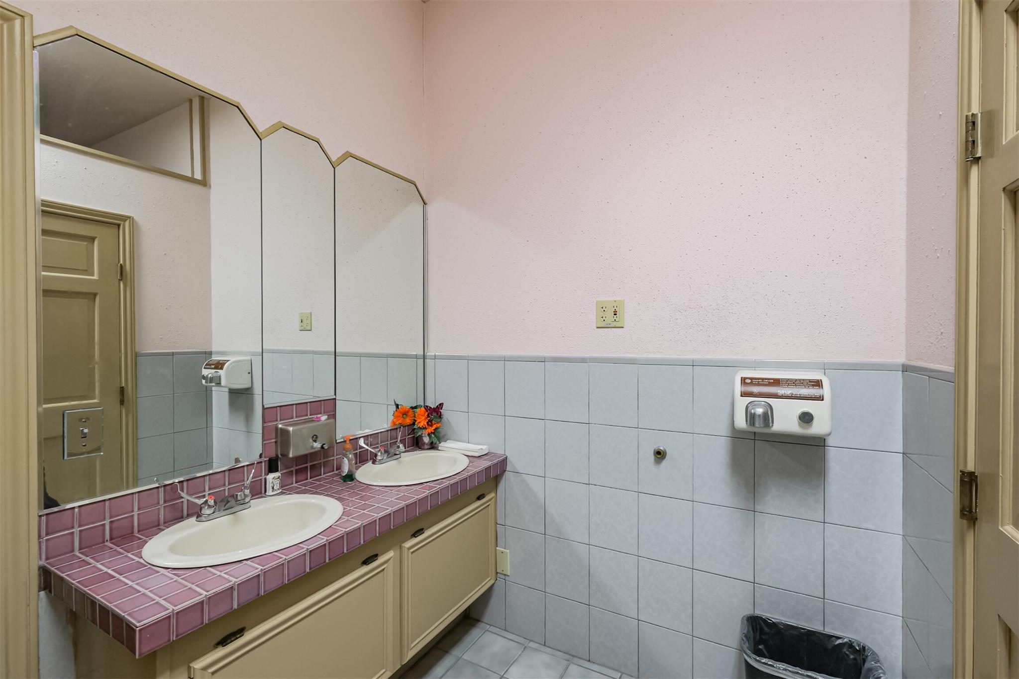 6130 Wheatley Street