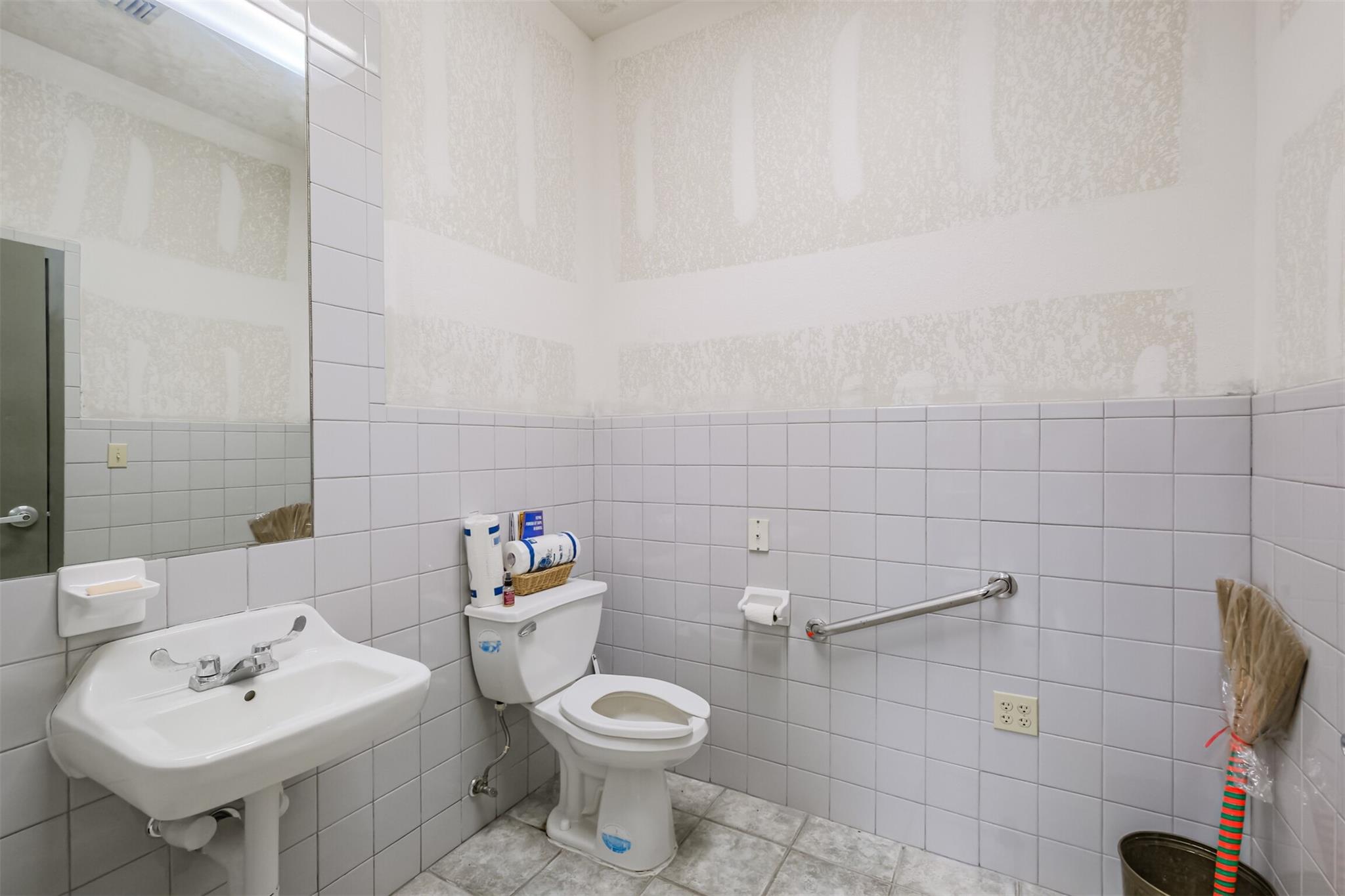 6130 Wheatley Street