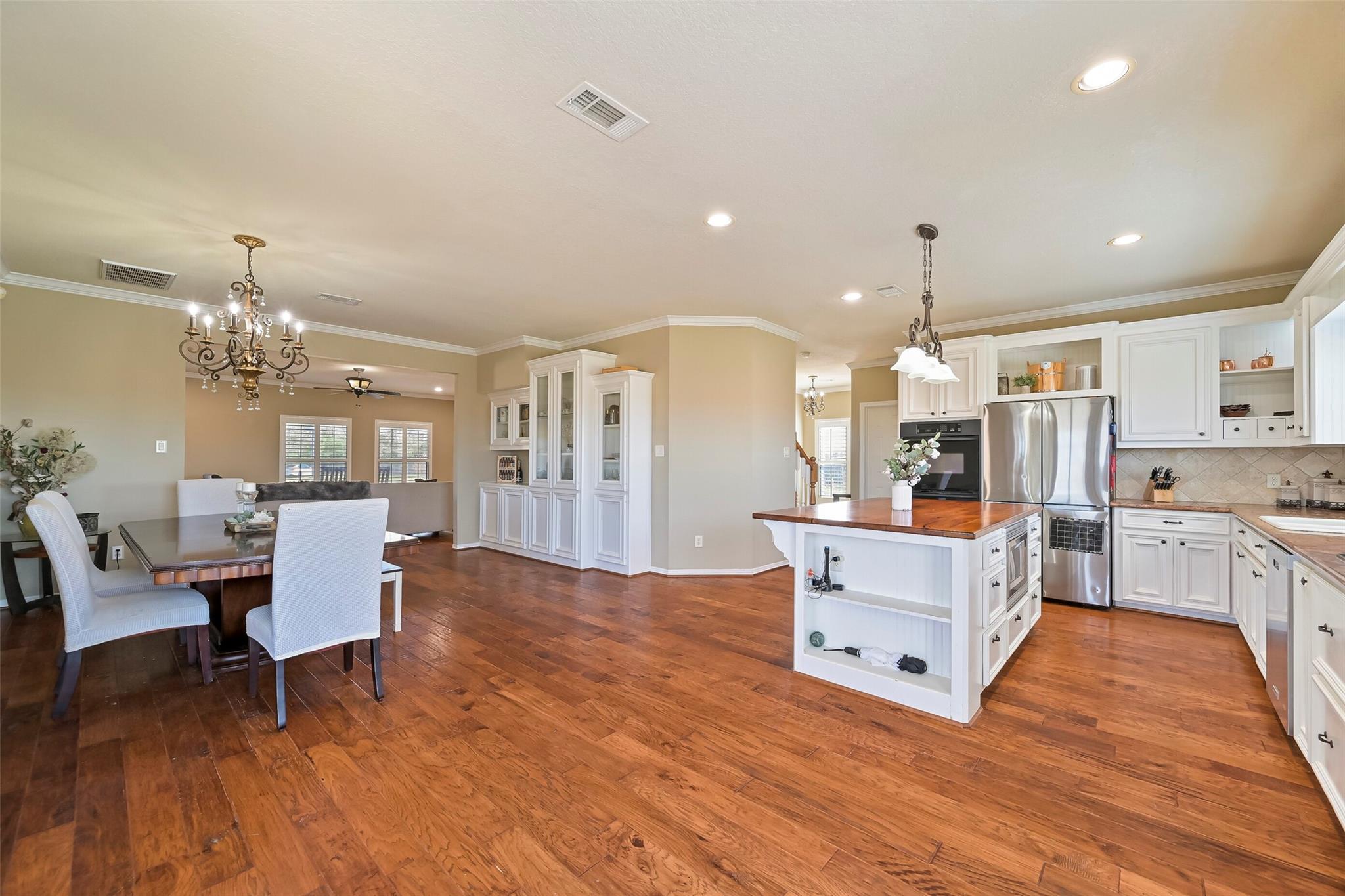 24011 Old Howth Road