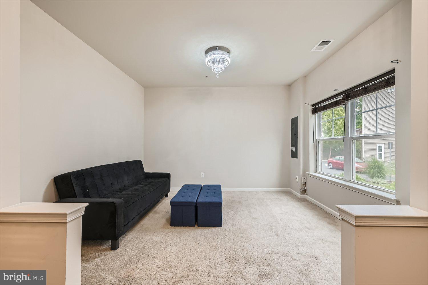 7807 FIVE OAKS COURT