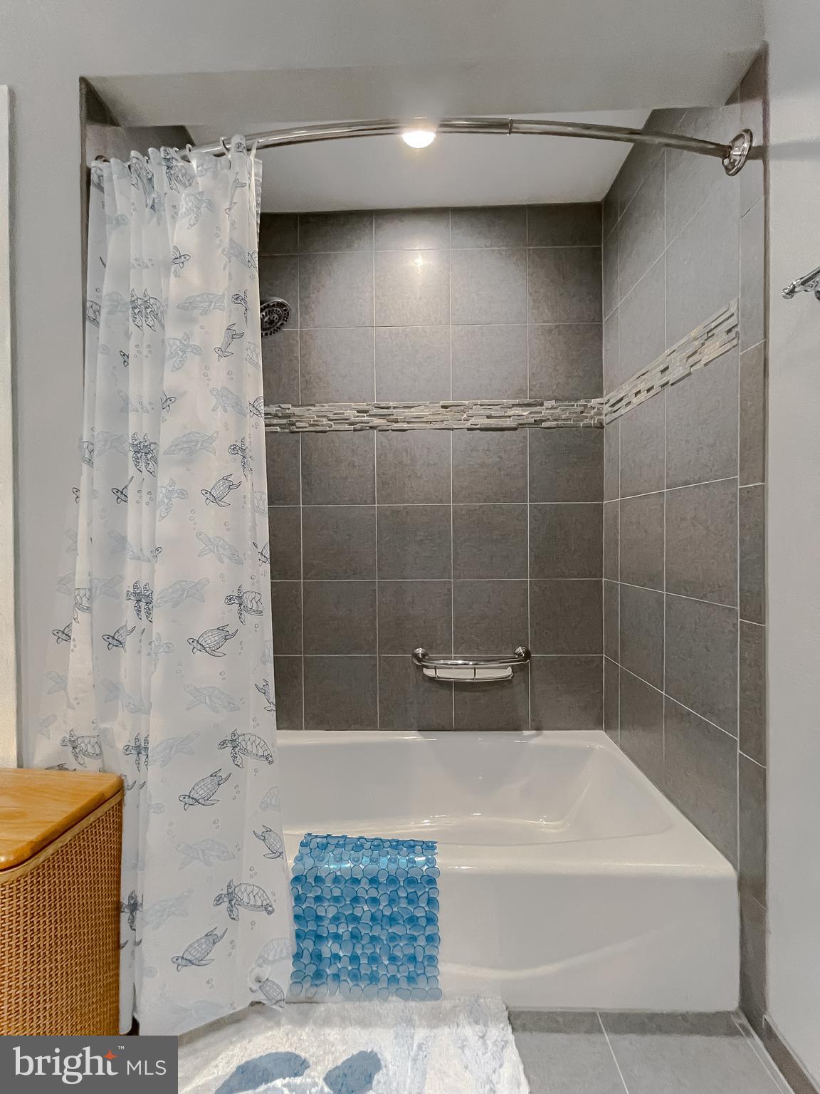 2700 Summerview Way #303