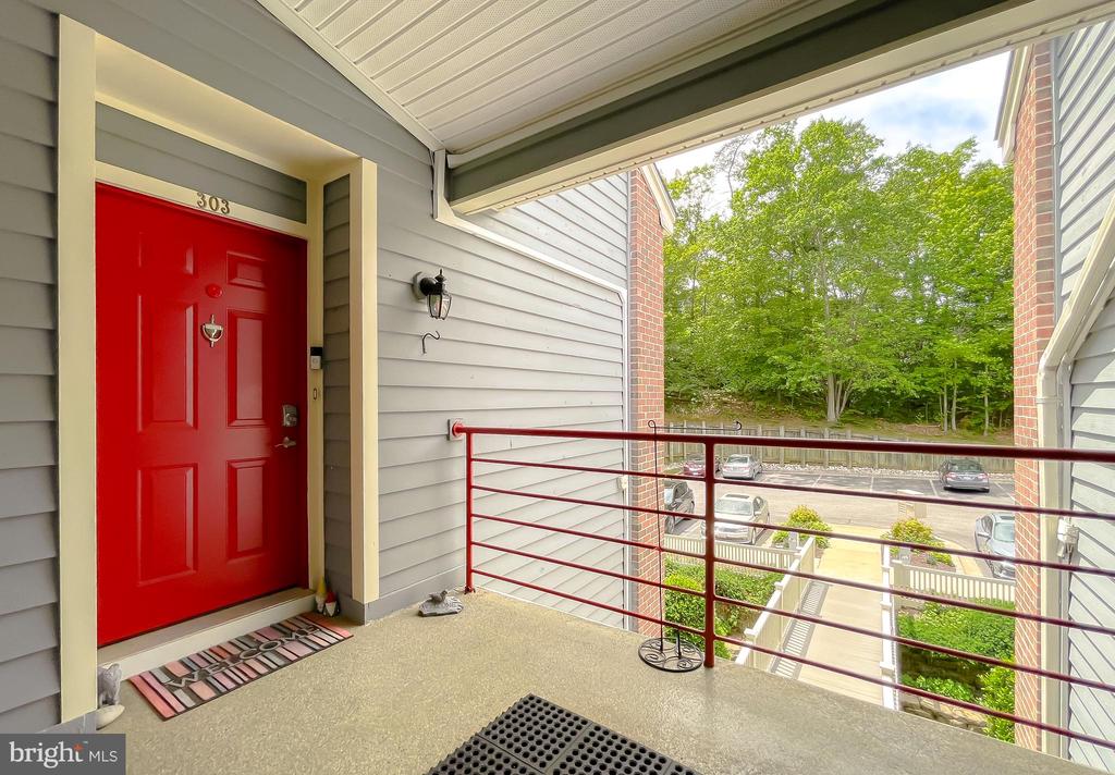 2700 Summerview Way #303