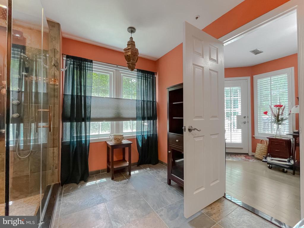 2700 Summerview Way #303