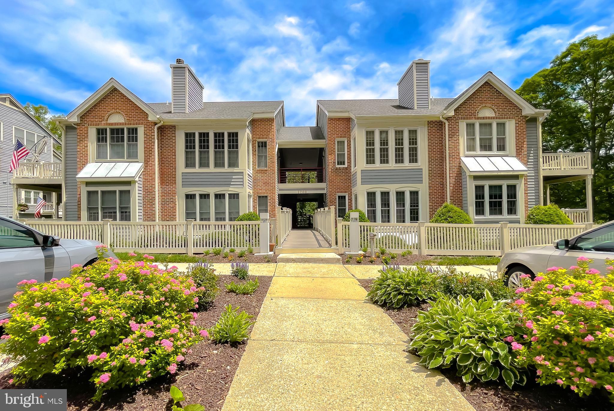 2700 Summerview Way #303