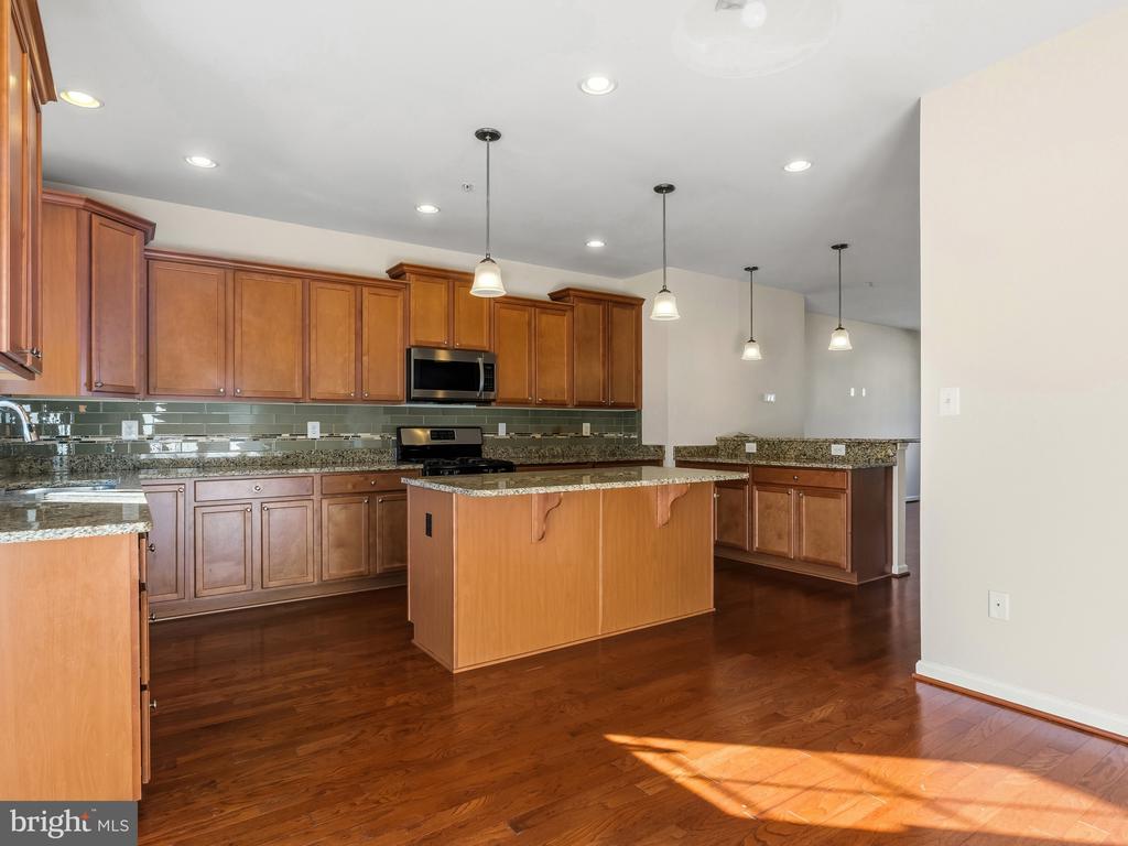 7711 GASTON PLACE