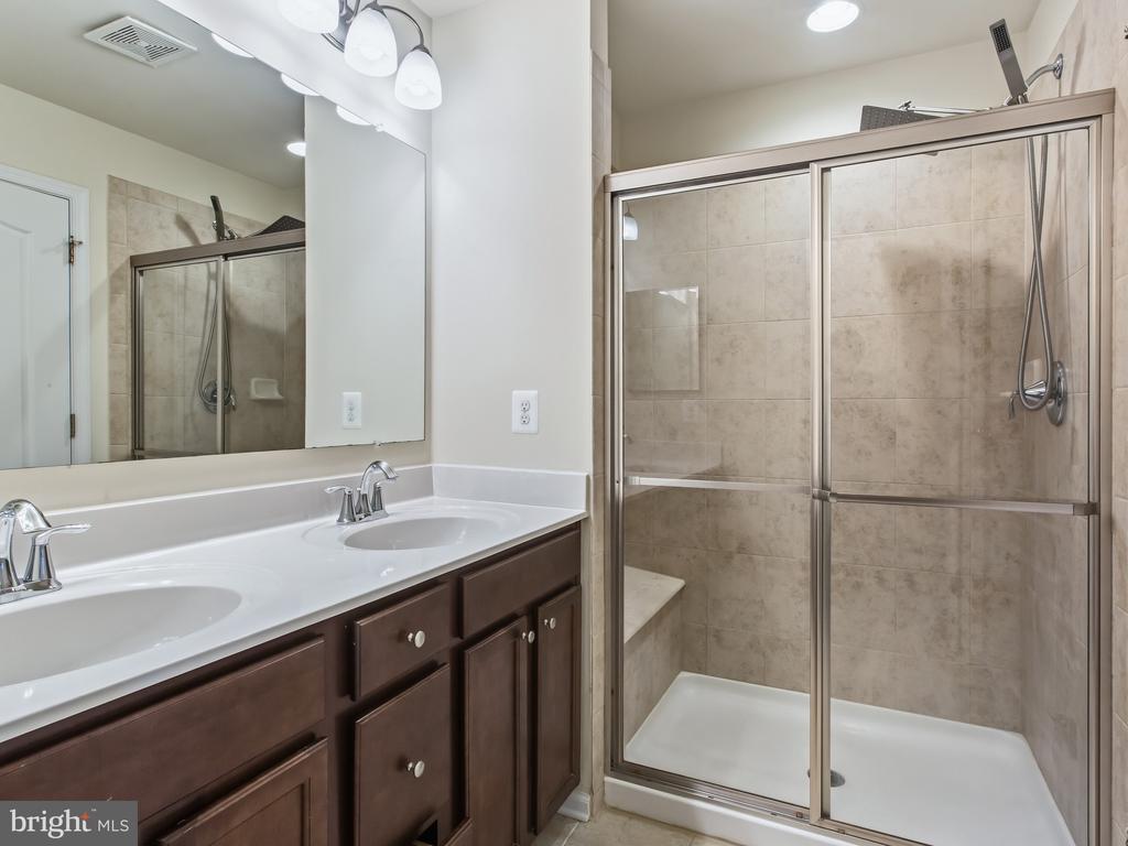 7711 GASTON PLACE