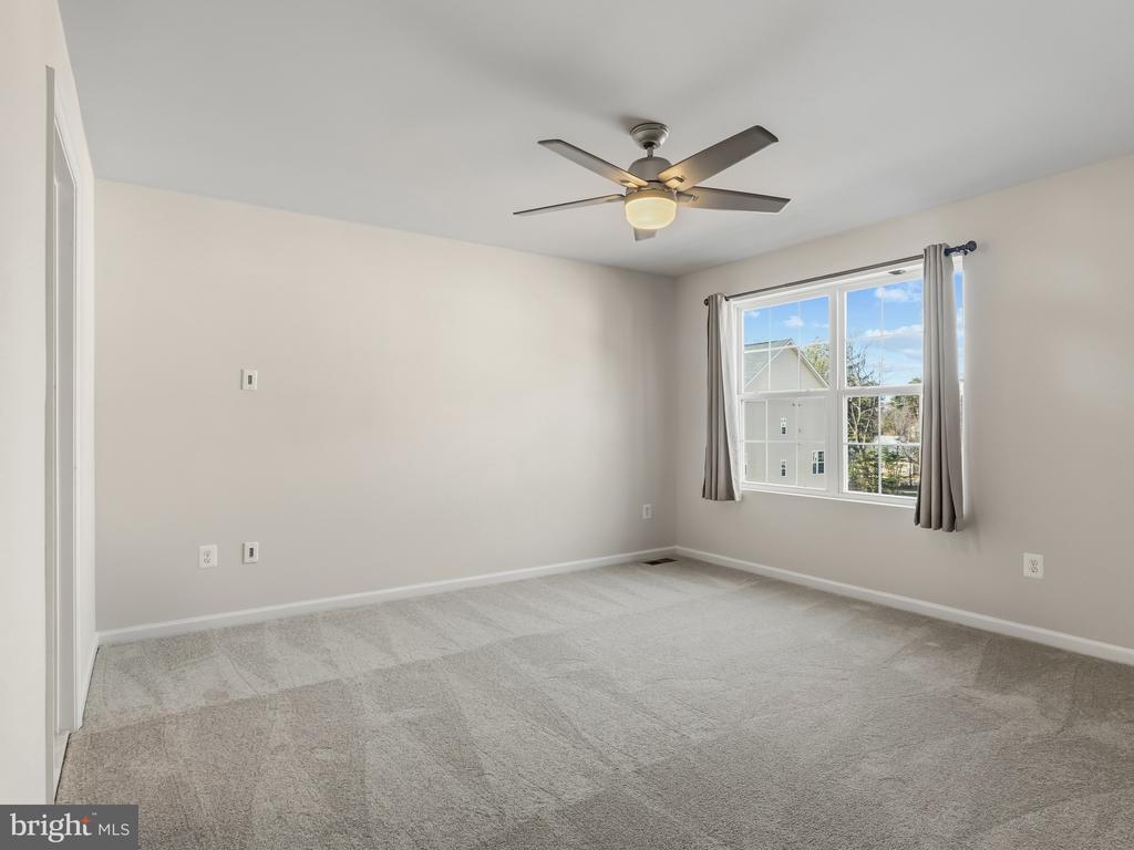 7711 GASTON PLACE
