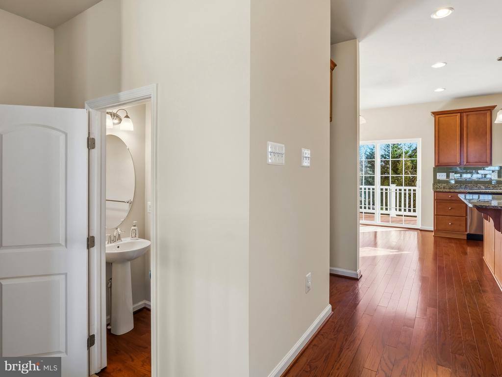 7711 GASTON PLACE