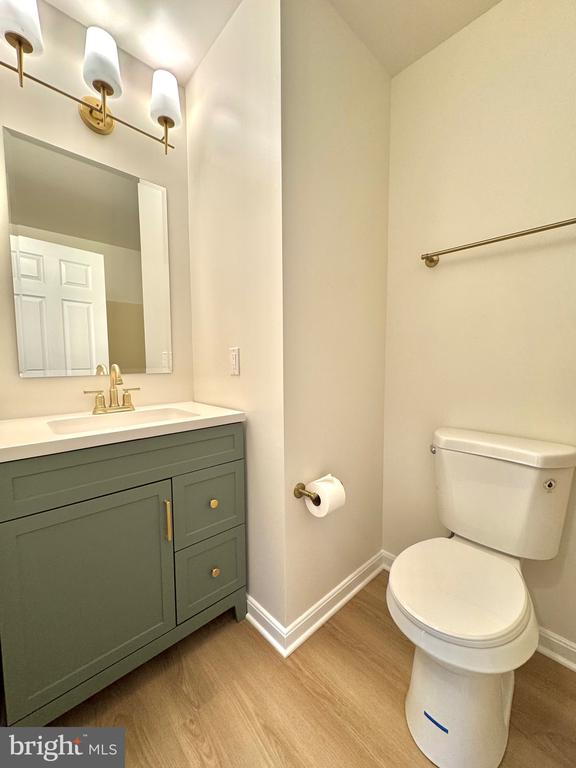 640 SANTA FE TRAIL