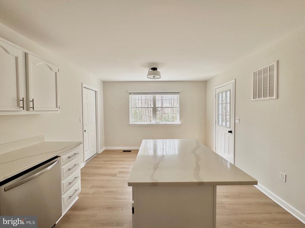 640 SANTA FE TRAIL