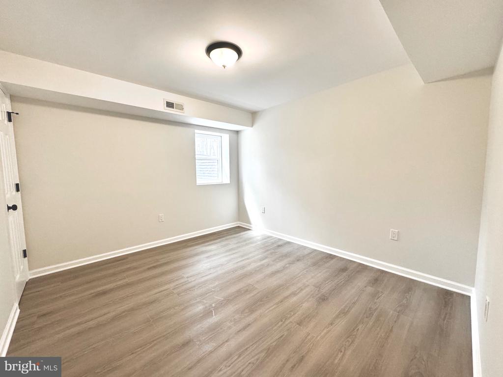 640 SANTA FE TRAIL