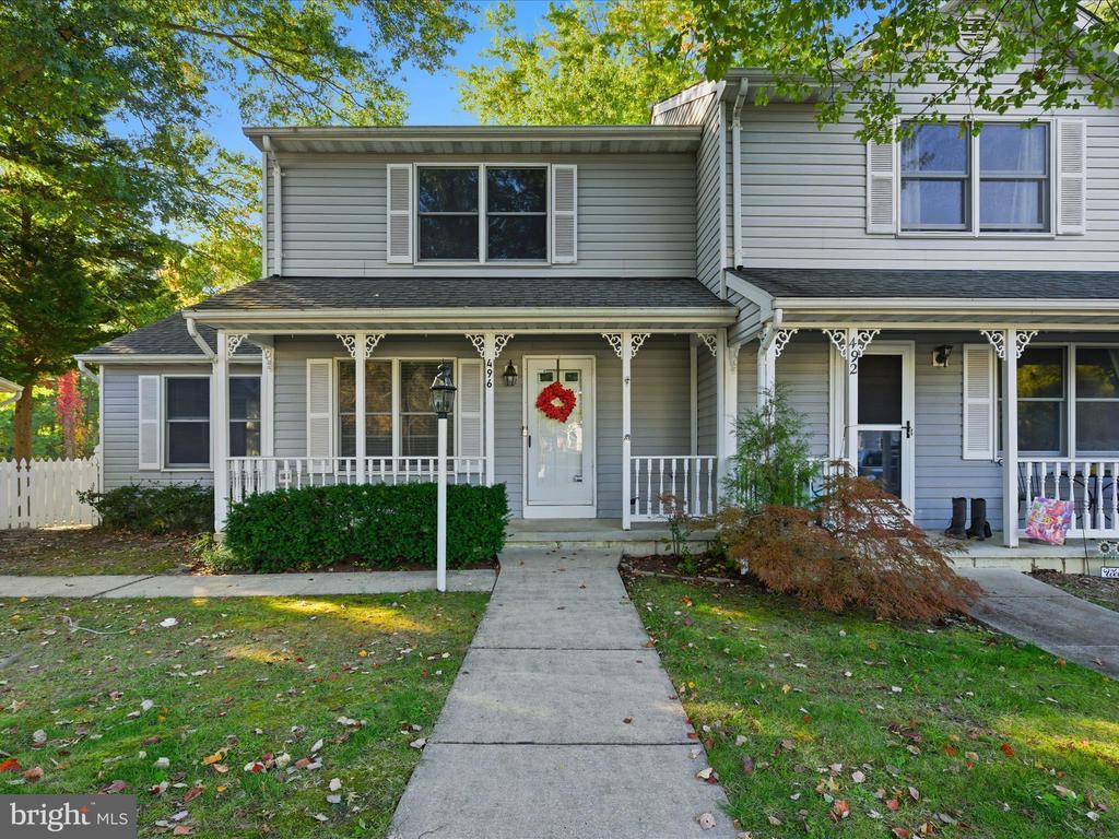 496 TWIN COVE