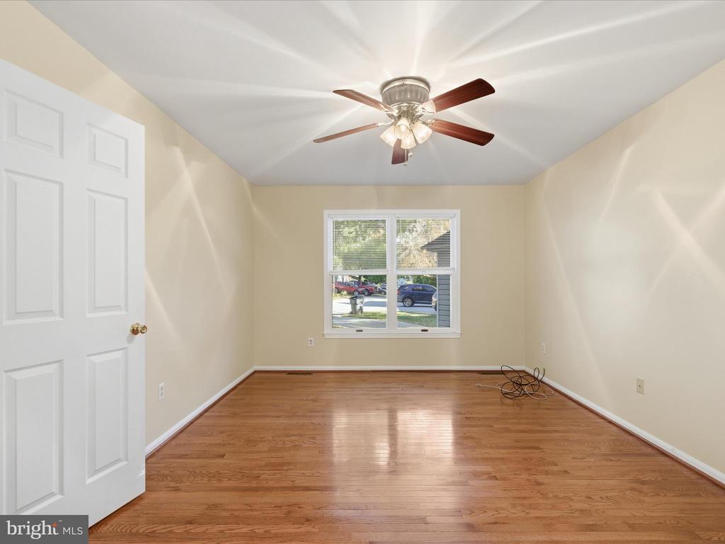 496 TWIN COVE
