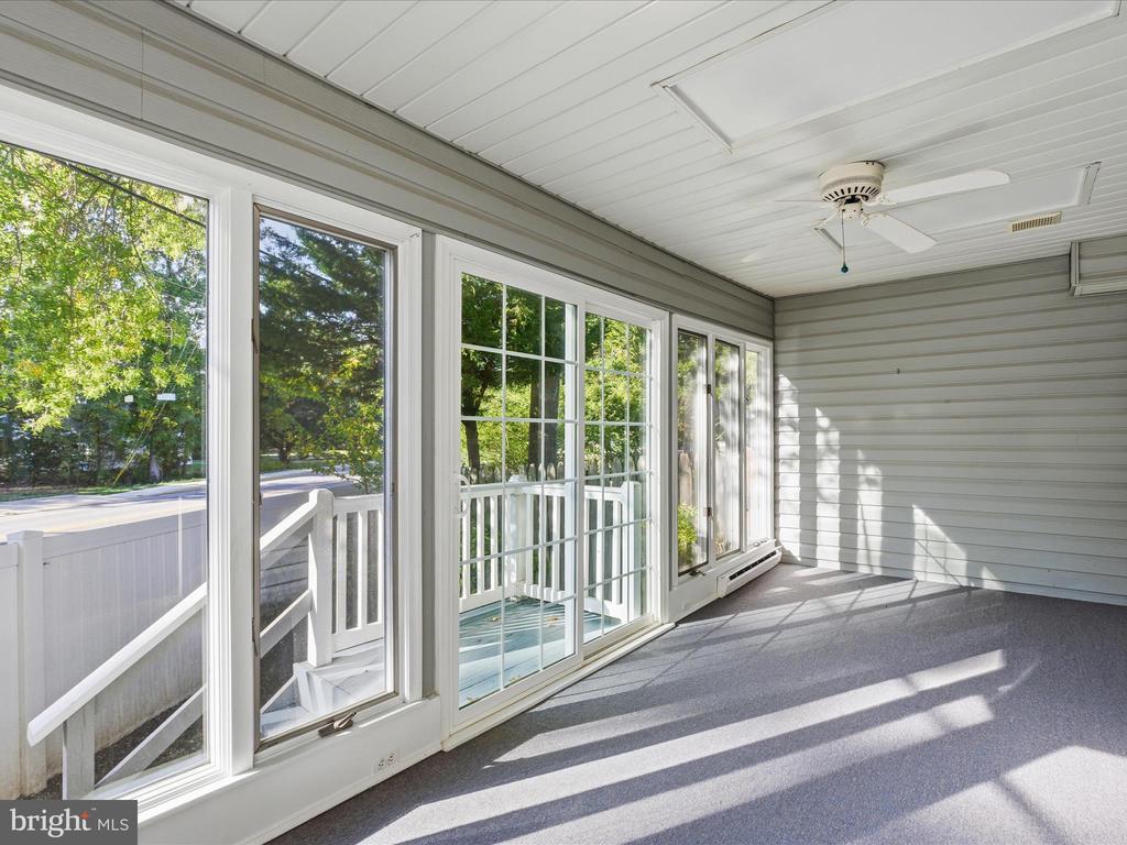 496 TWIN COVE