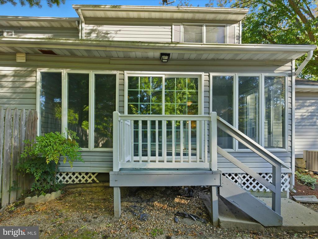 496 TWIN COVE