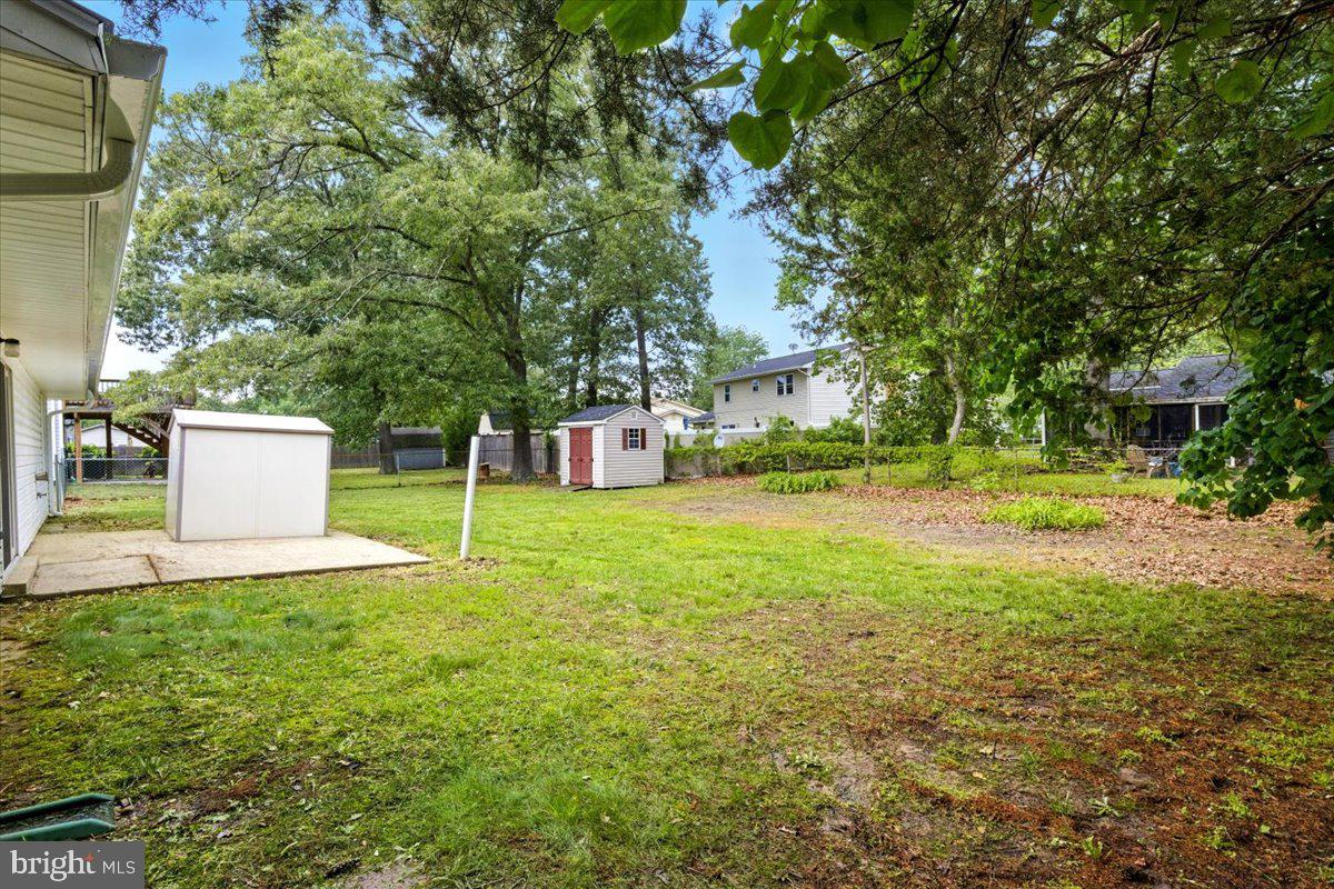 643 UNIVERSITY DR