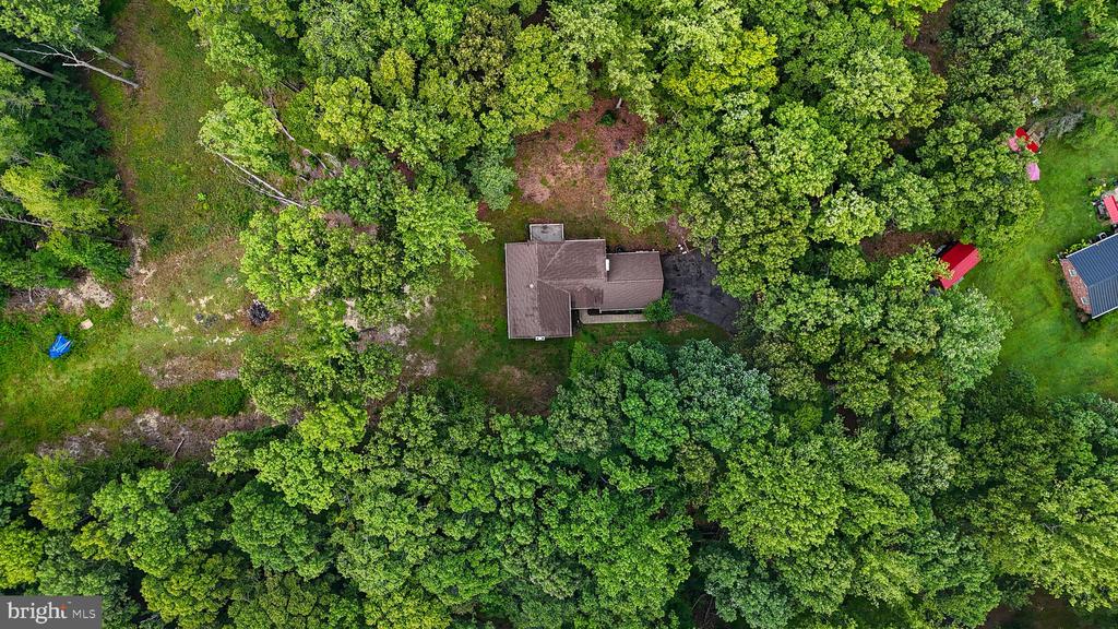 7075 WOOD GLEN DRIVE