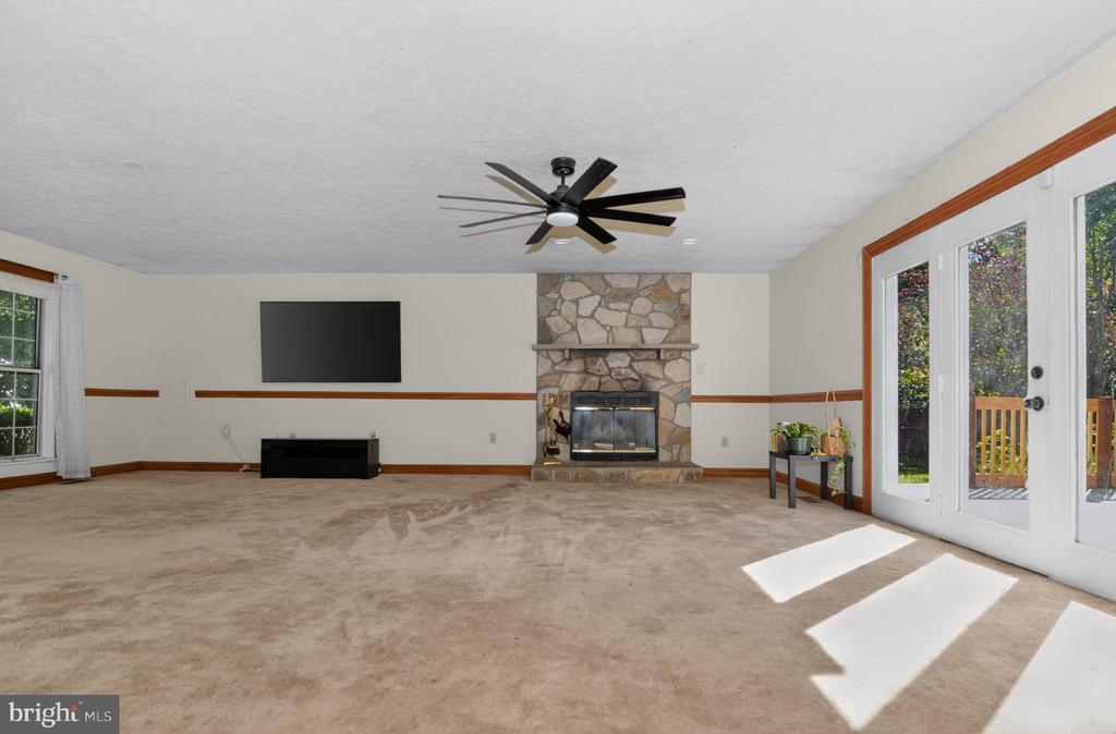 6570 HORSESHOE DRIVE