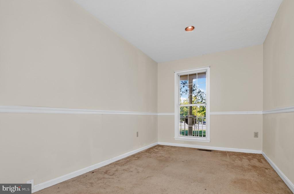 6570 HORSESHOE DRIVE