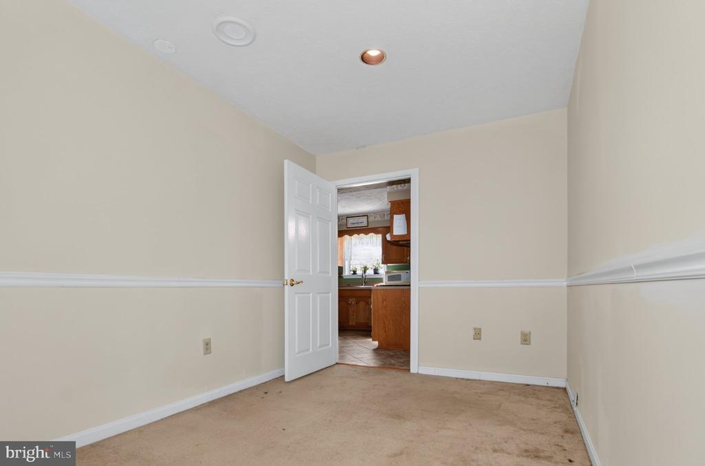 6570 HORSESHOE DRIVE