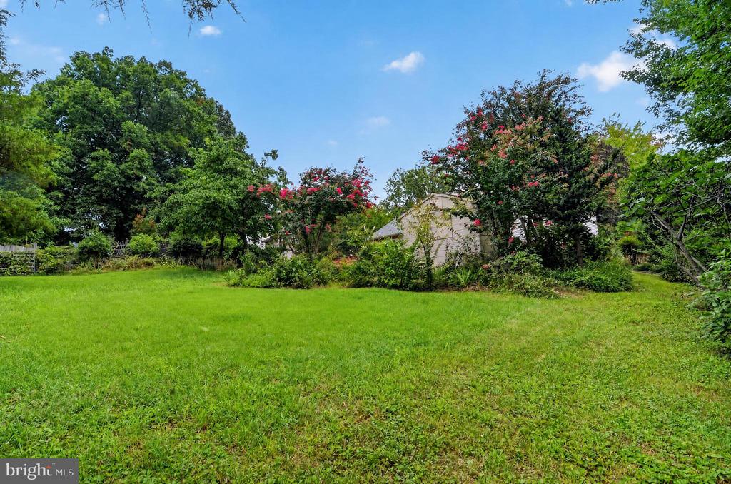 6408 TIFFANY COURT