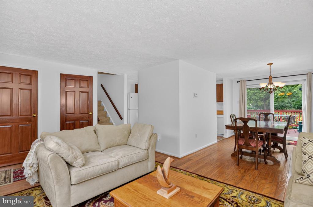 6408 TIFFANY COURT