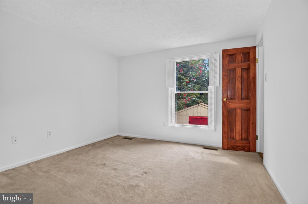 6408 TIFFANY COURT
