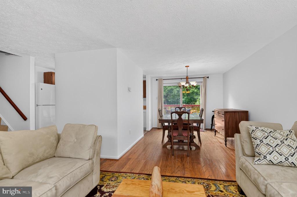6408 TIFFANY COURT