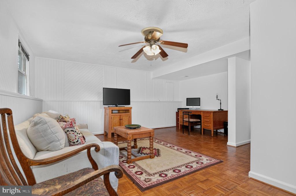 6408 TIFFANY COURT