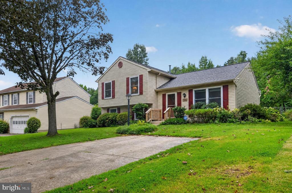 6408 TIFFANY COURT