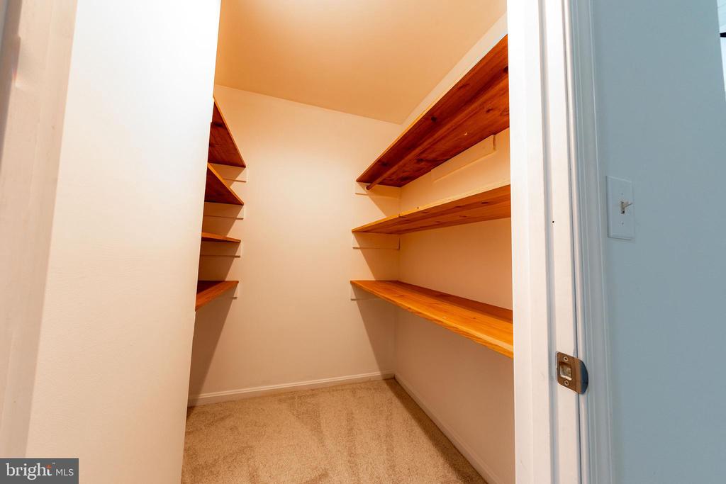45230 FLINTLOCK COURT