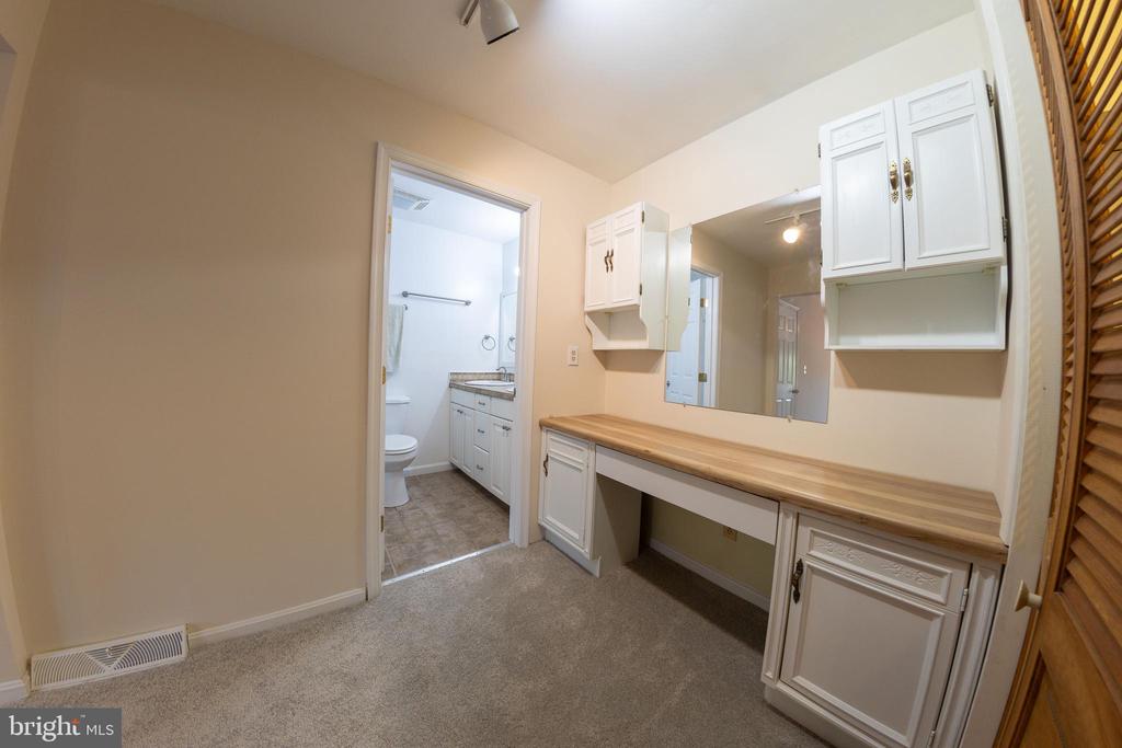 45230 FLINTLOCK COURT