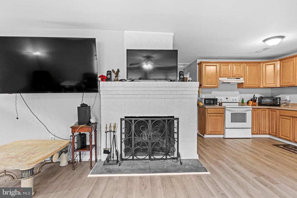 22681 FAIRVIEW DRIVE