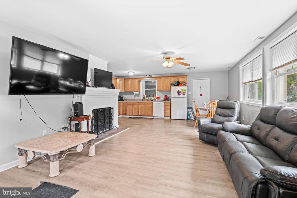 22681 FAIRVIEW DRIVE