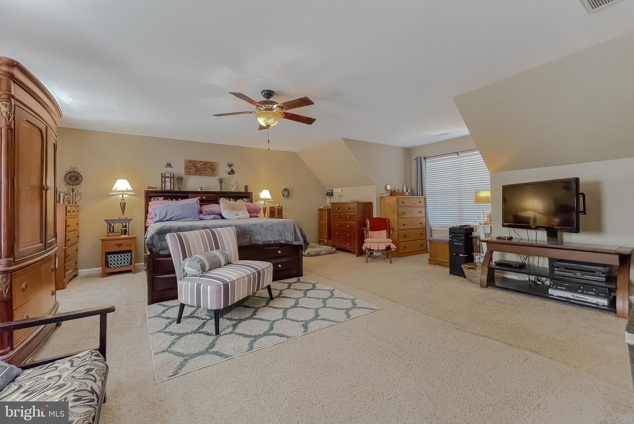 20990 Woodmere Dr