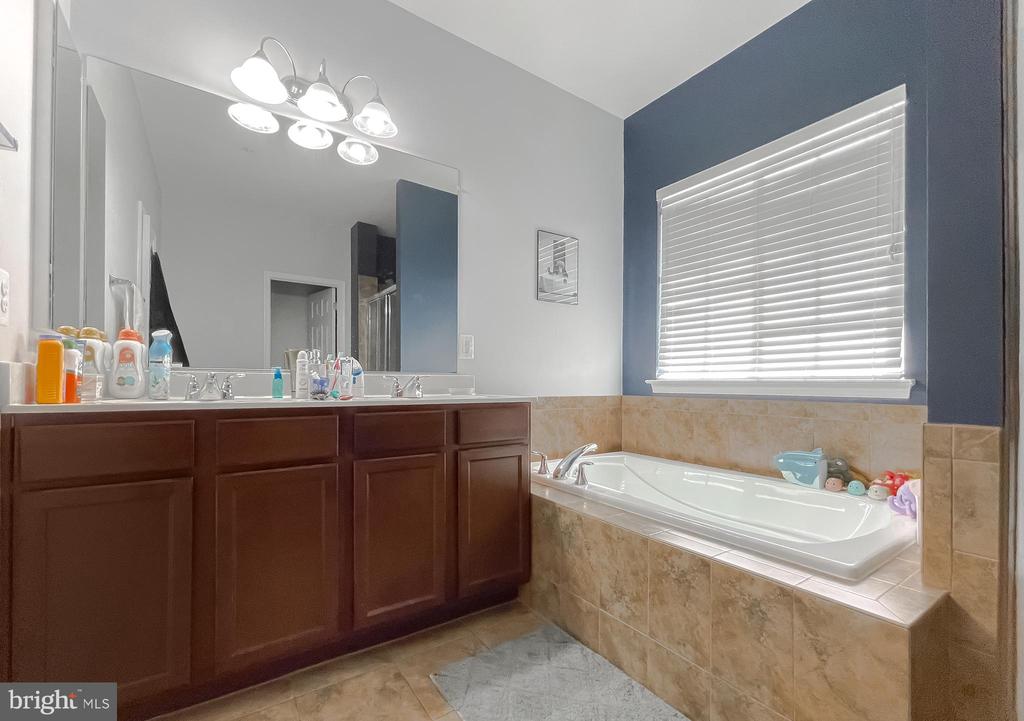 23117 Jasmine Way