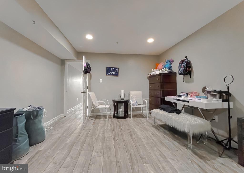 23117 Jasmine Way