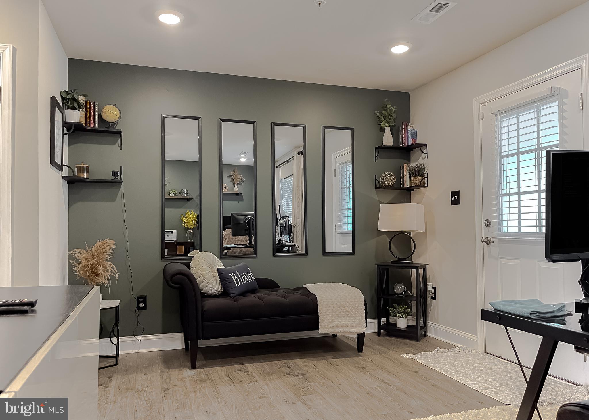 23771 MYRTLE GLEN WAY