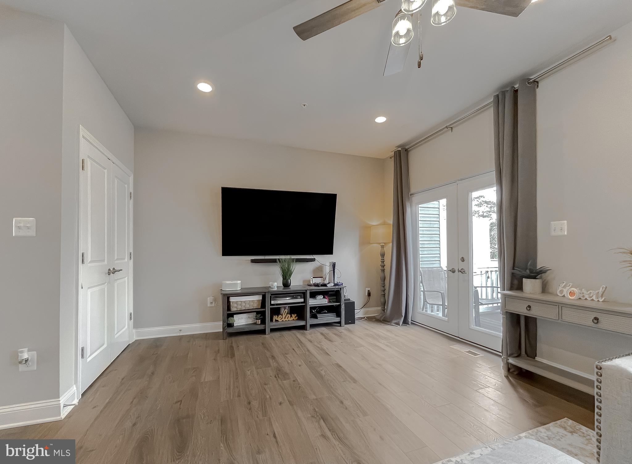 23771 MYRTLE GLEN WAY