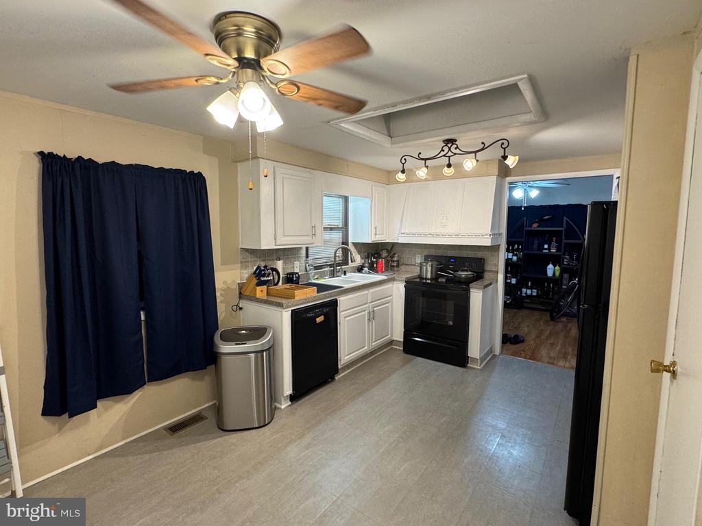 22518 ARMSWORTHY COURT